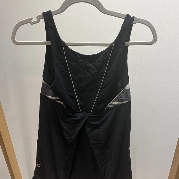 Lululemon Striped Womens Top Black White Gray - Picture 2 of 6